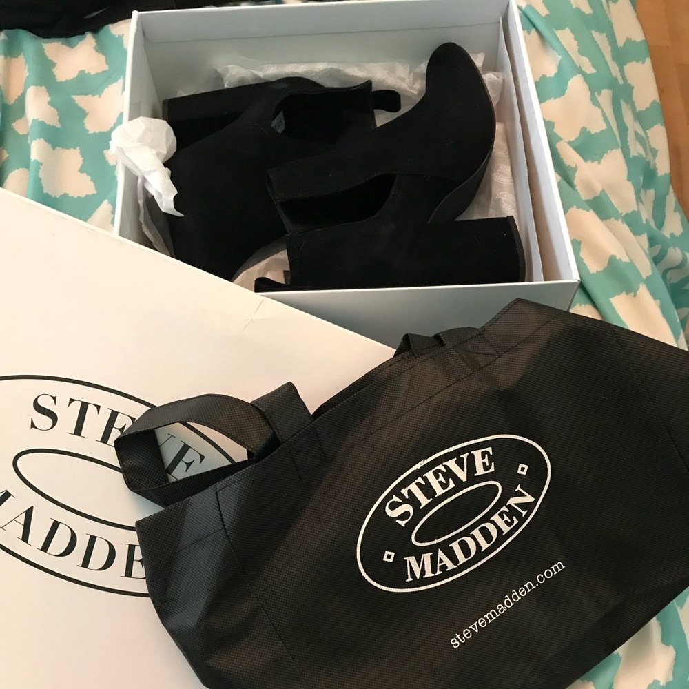 Brand new Steve Madden boots